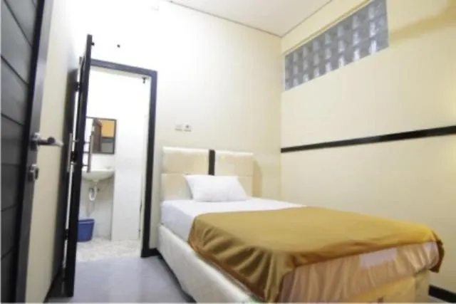 Ct1 Bali Bed & Breakfast 庫塔 0*,