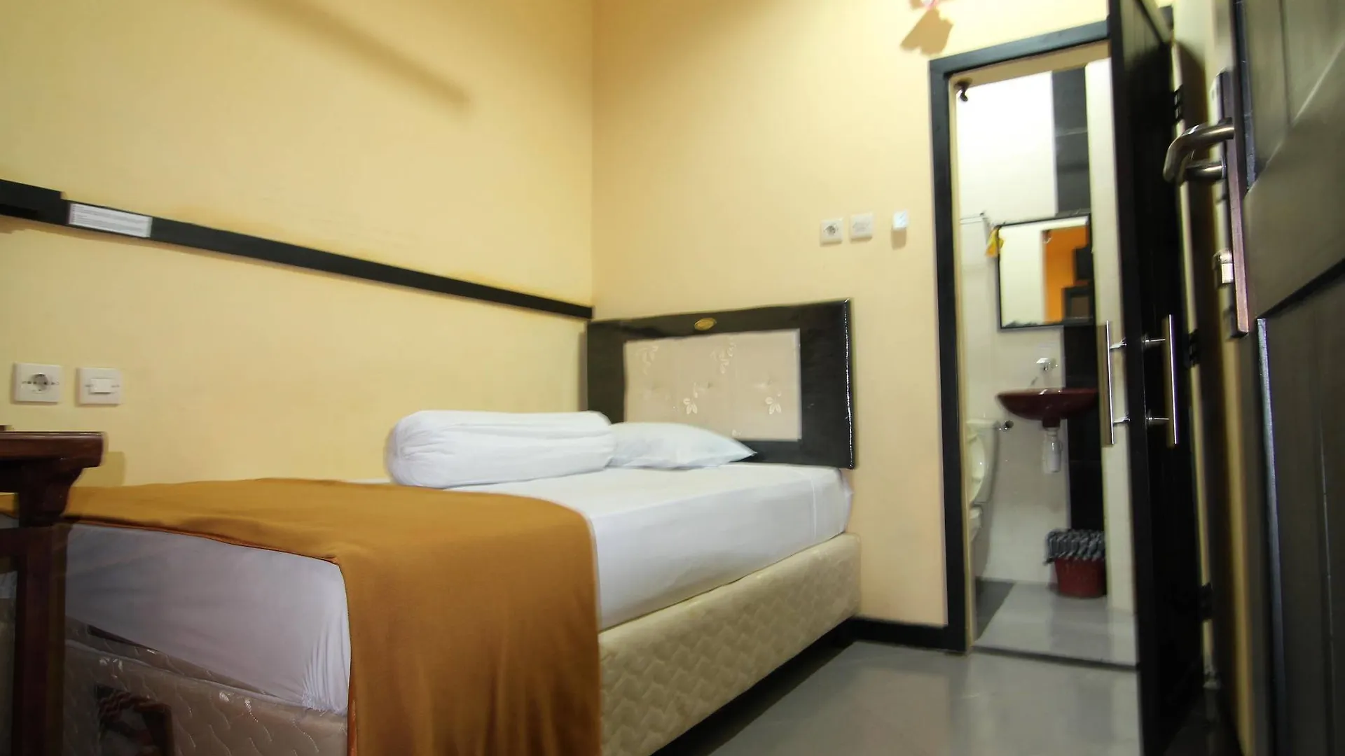 Ct1 Bali Bed & Breakfast Kuta